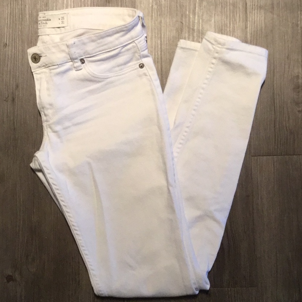 Abercrombie & Fitch White Skinny Jeans